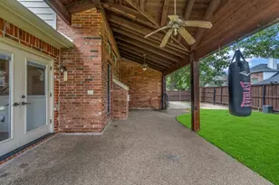8305 Bartley Cir, Plano, TX 75025 - Photo 33