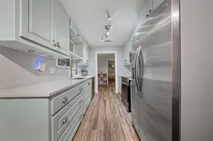518 Fairway Rd, Woodway, TX 76712 - Photo 11