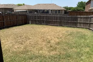 2122 Fair Weather Dr, Lancaster, TX 75146 - Photo 11