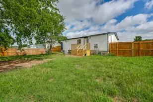1503 Old Bridge Rd, Cleburne, TX 76033 - Photo 25