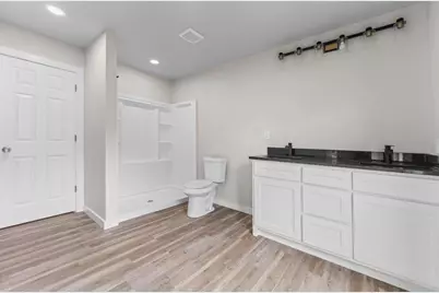 4128 Hillcrest Drive, Waco, TX 76710 - Photo 11
