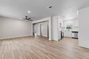 4128 Hillcrest Dr, Waco, TX 76710 - Photo 5
