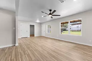 4128 Hillcrest Dr, Waco, TX 76710 - Photo 9