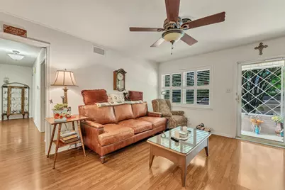 1325 Royal Oaks Drive, Waco, TX 76710 - Photo 7