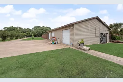 12704 Garden Grove Drive, Dallas, TX 75253 - Photo 31