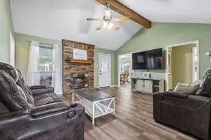 6417 Loma Vista Dr, Watauga, TX 76148 - Photo 3