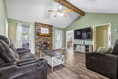 6417 Loma Vista Drive, Watauga, TX 76148 - Photo 3