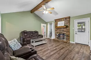 6417 Loma Vista Dr, Watauga, TX 76148 - Photo 9