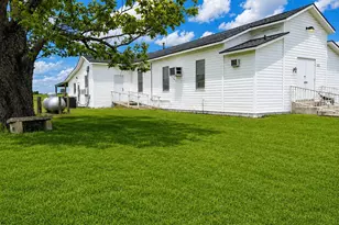 1112 Spruiell St, Jewett, TX 75846 - Photo 27