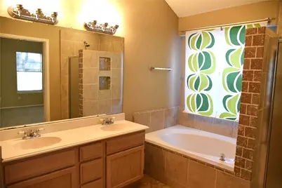 7025 Blalock Drive, The Colony, TX 75056 - Photo 17