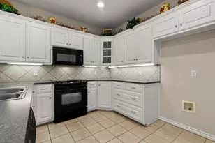 1908 Casual Cir, Waco, TX 76712 - Photo 7