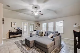 1005 Oarlock Dr, Crowley, TX 76036 - Photo 29