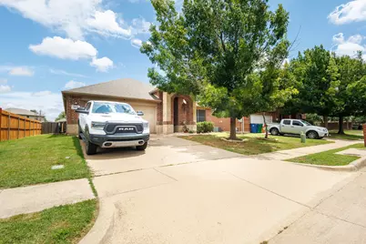 1005 Oarlock Drive, Crowley, TX 76036 - Photo 3