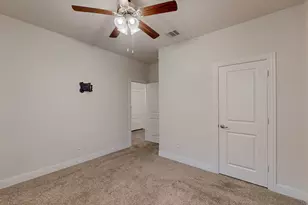 10925 Klondike Ln, Aubrey, TX 76227 - Photo 27