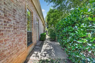 5027 Pershing Avenue, Fort Worth, TX 76107 - Photo 29
