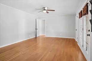 10626 Longmeadow Dr, Dallas, TX 75238 - Photo 5