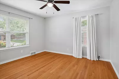 10626 Longmeadow Drive, Dallas, TX 75238 - Photo 11