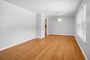 10626 Longmeadow Dr, Dallas, TX 75238 - Photo 3