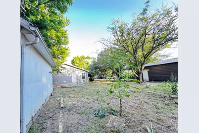 385 Main Street, Dorchester, TX 75459 - Photo 23