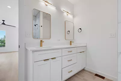 516 S O Connor Road, Irving, TX 75060 - Photo 15