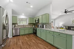 1561 Winter Park Ln, Lewisville, TX 75077 - Photo 11