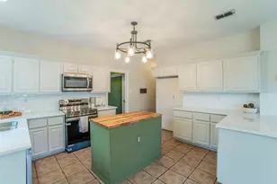 1240 Trinity Dr, Benbrook, TX 76126 - Photo 5