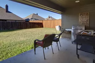 2752 Elmwood Dr, Burleson, TX 76028 - Photo 21