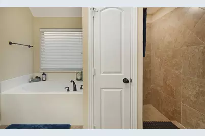 2752 Elmwood Drive, Burleson, TX 76028 - Photo 15