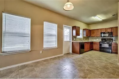 702 E College Street, Princeton, TX 75407 - Photo 7