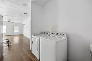 2830 Tanner St, Dallas, TX 75215 - Photo 15