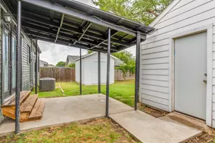 2736 Rolinda Dr, Dallas, TX 75211 - Photo 11