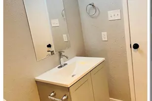 7107 Holly Hill Dr, Dallas, TX 75231 - Photo 11