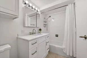 6211 W Northwest Hwy, Dallas, TX 75225 - Photo 21