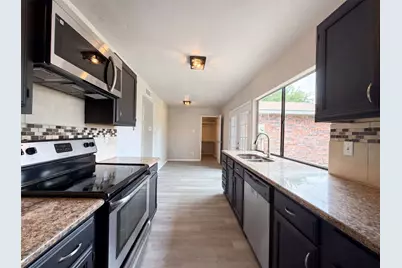 1906 Stockton Trail, Grand Prairie, TX 75052 - Photo 7
