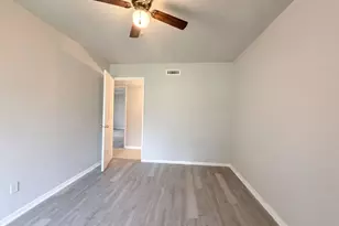 1906 Stockton Trail, Grand Prairie, TX 75052 - Photo 11