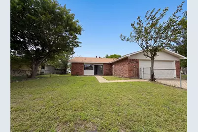1906 Stockton Trail, Grand Prairie, TX 75052 - Photo 5