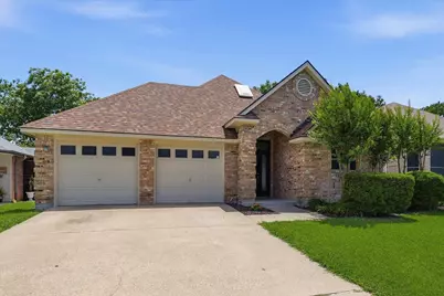 4207 Crossgate Court, Arlington, TX 76016 - Photo 3