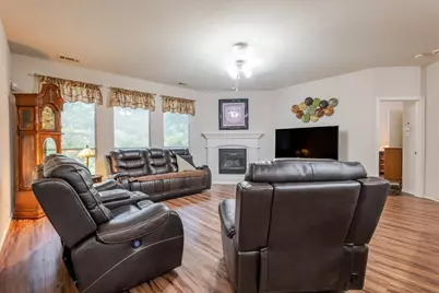 7234 Summit Parc Drive, Dallas, TX 75249 - Photo 3
