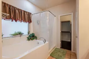 7234 Summit Parc Dr, Dallas, TX 75249 - Photo 23