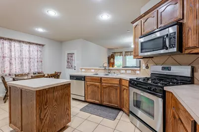 7234 Summit Parc Drive, Dallas, TX 75249 - Photo 5