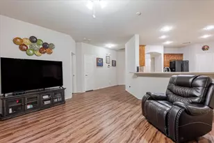 7234 Summit Parc Dr, Dallas, TX 75249 - Photo 11