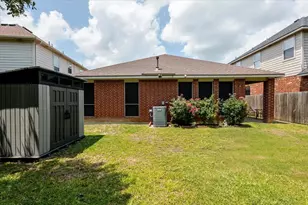 7234 Summit Parc Dr, Dallas, TX 75249 - Photo 25
