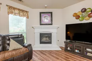 7234 Summit Parc Dr, Dallas, TX 75249 - Photo 9