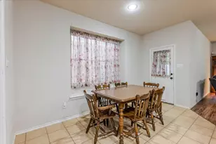 7234 Summit Parc Dr, Dallas, TX 75249 - Photo 13
