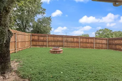 425 Alpine Drive, DeSoto, TX 75115 - Photo 33