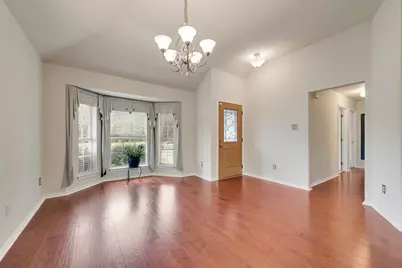 425 Alpine Drive, DeSoto, TX 75115 - Photo 7