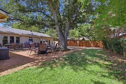 13051 Pennystone Drive, Farmers Branch, TX 75244 - Photo 33