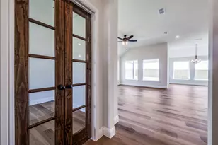 200 Clay Ranch, Valley View, TX 76272 - Photo 5