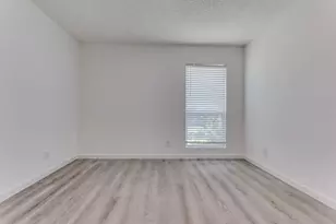 944 Old Orchard Rd, Garland, TX 75041 - Photo 11