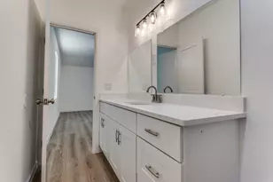 944 Old Orchard Rd, Garland, TX 75041 - Photo 5